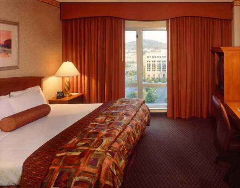 Embassy Suites By Hilton Nashville South Cool Springs Franklin Room photo